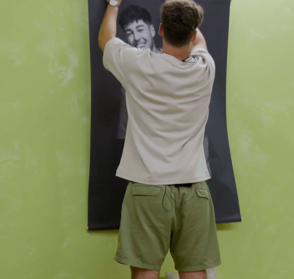 \u00c9tienne Bernard tourne sa photo tandis qu'il quitte OD Mexique.