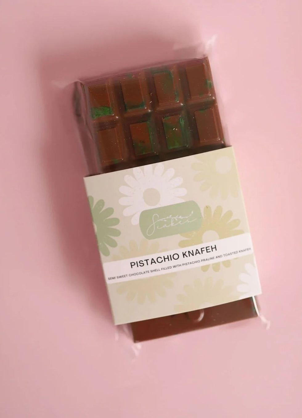 \u200b8 Cakes Pistachio Knafeh chocolate bar.