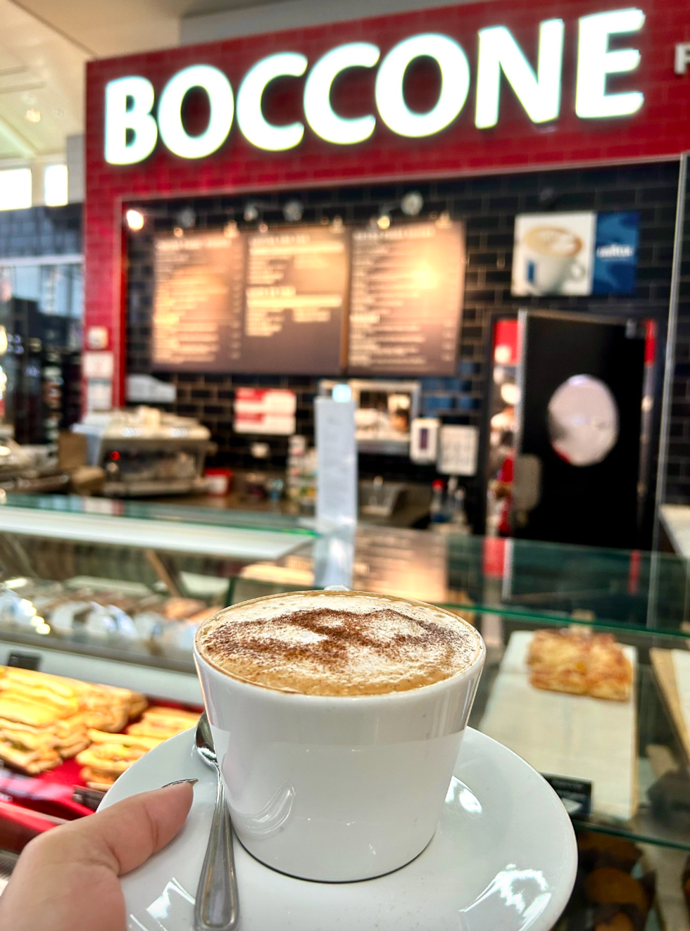 \u200bA cafe at Toronto Pearson Airport.
