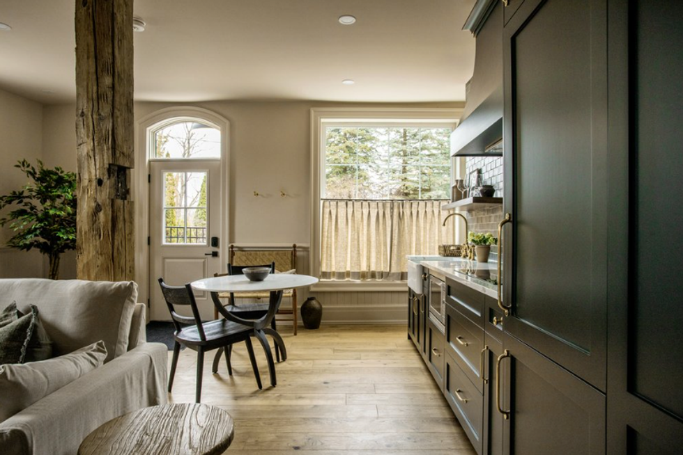 \u200bA suite in the inn.