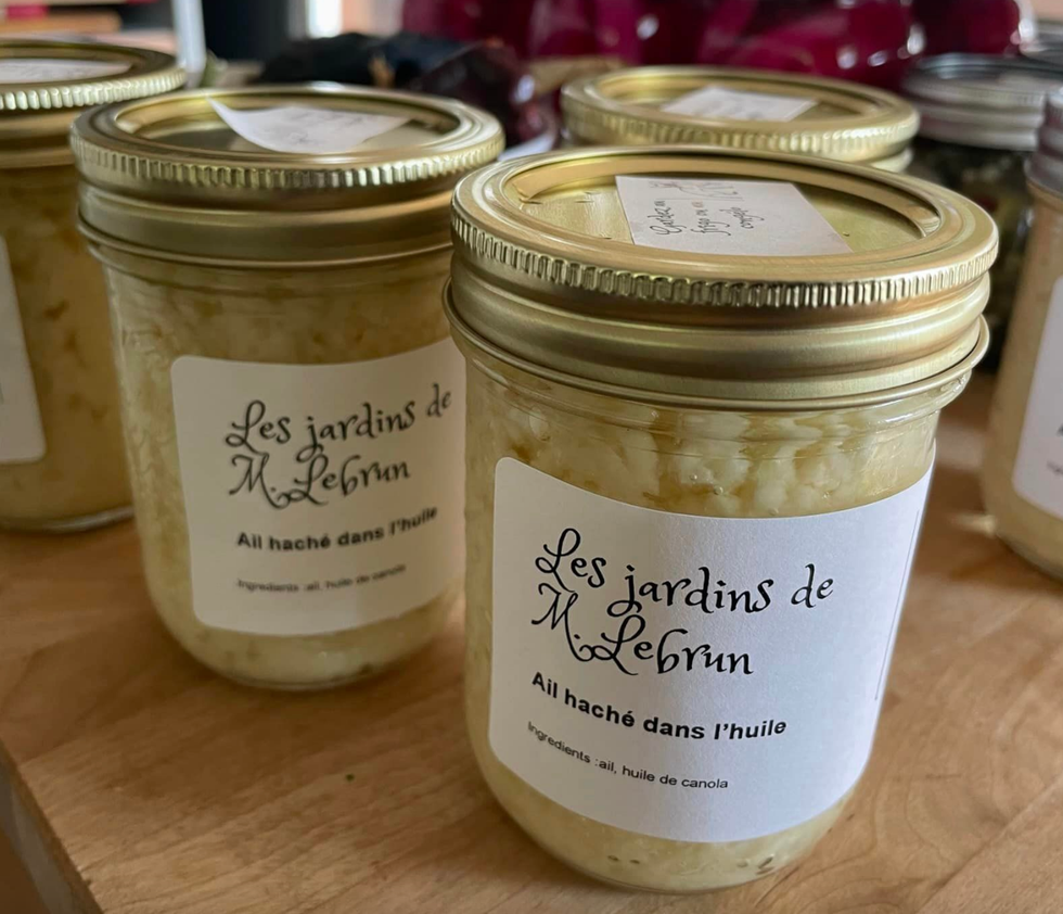 \u200bAil hach\u00e9 dans l'huile de Les jardins de M. Lebrun.