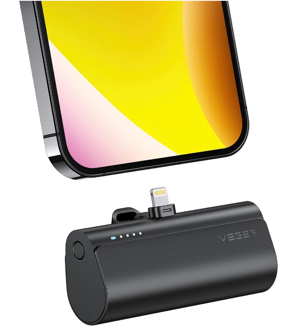 \u200bBatterie externe et t\u00e9l\u00e9phone cellulaire.