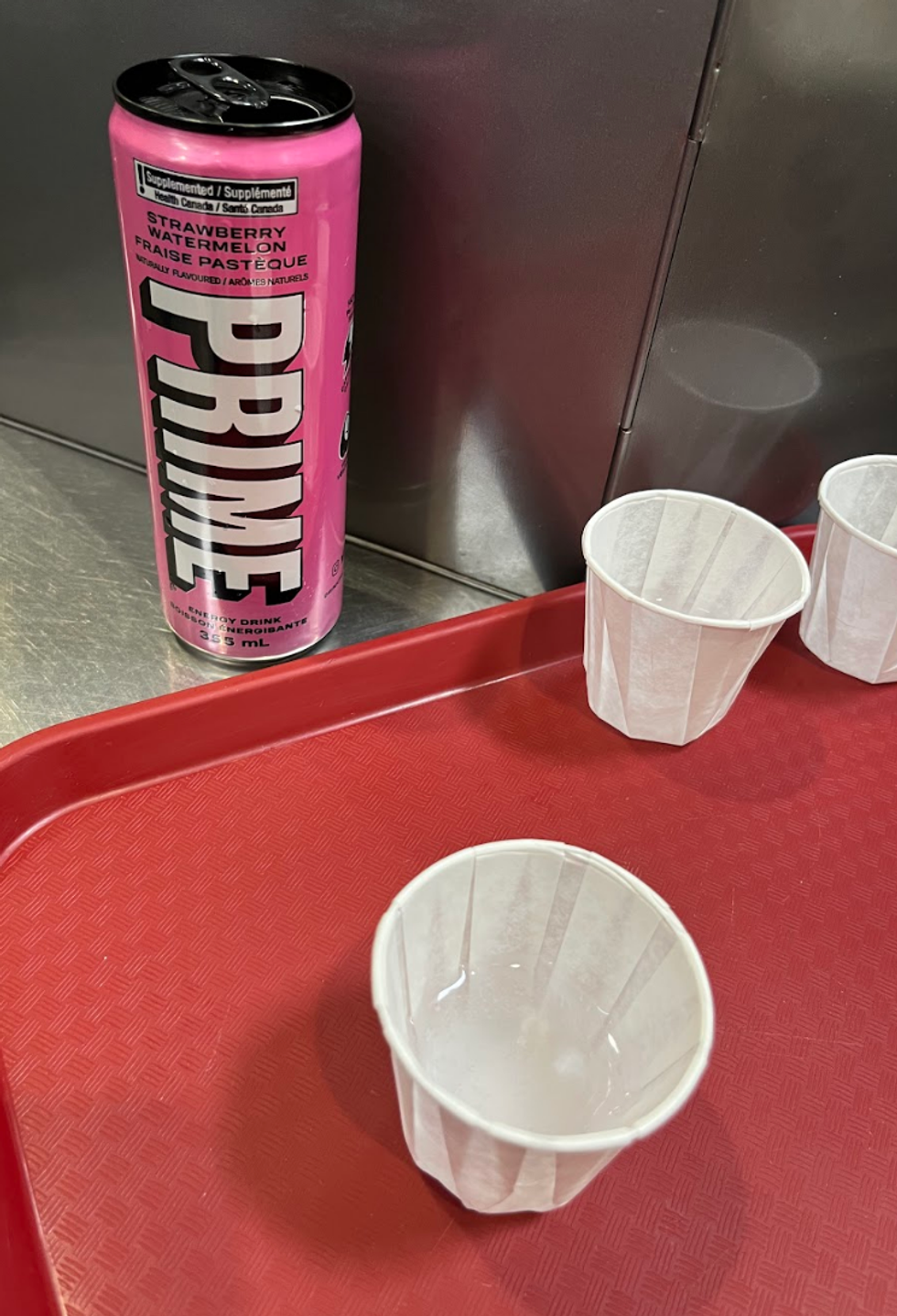 \u200bBoisson \u00e9nergisante Prime en d\u00e9gustation chez Costco.