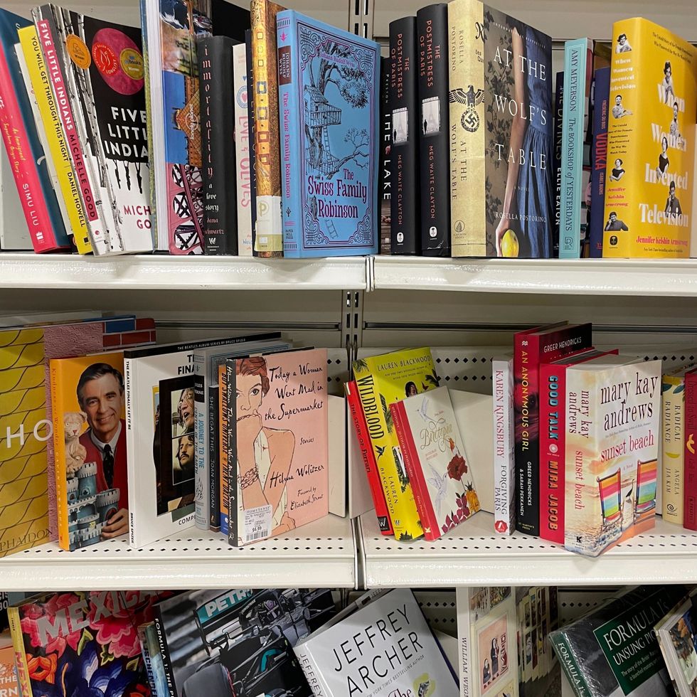 \u200bBooks on shelves at HomeSense.