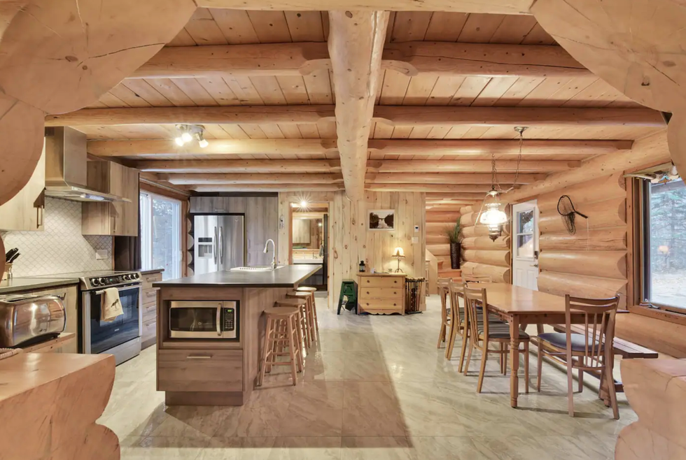 \u200bChalet \u00e0 Trois-Rives.