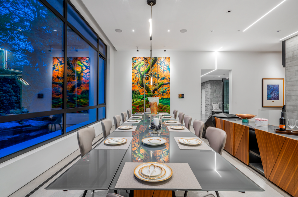 \u200bDining room in the home.