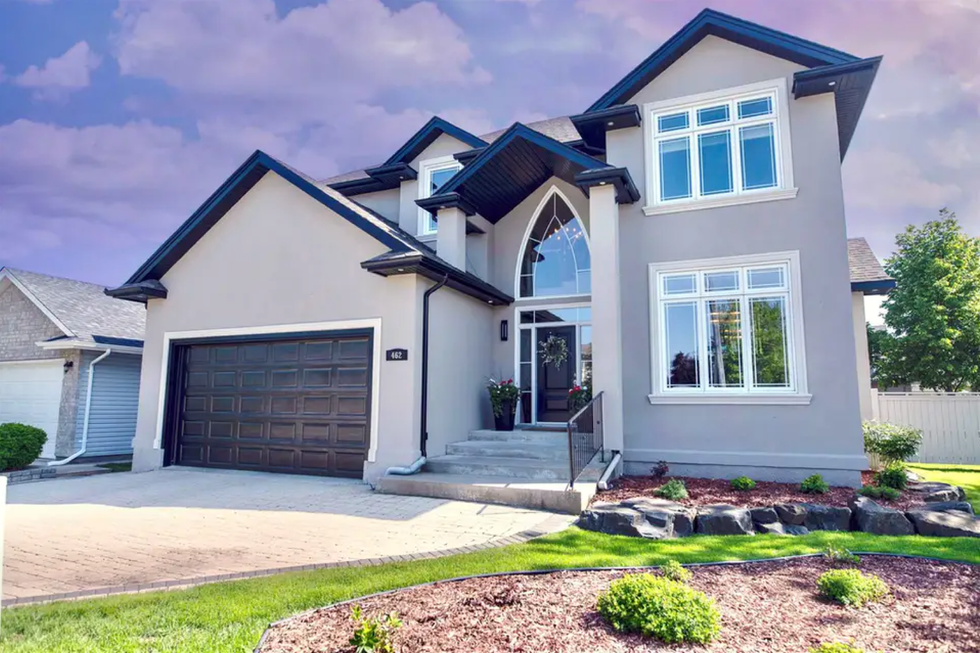 \u200bExterior of home for sale in Thunder Bay, Ontario.