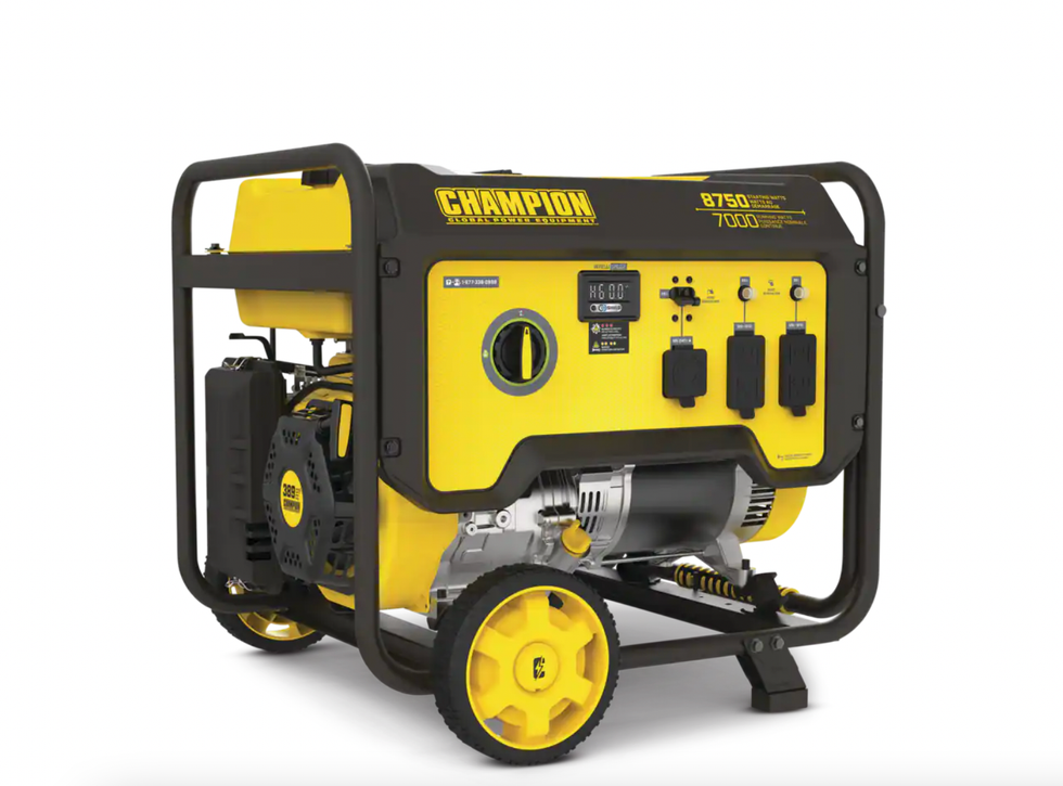 \u200bG\u00e9n\u00e9ratrice \u00e0 essence portable Champion.