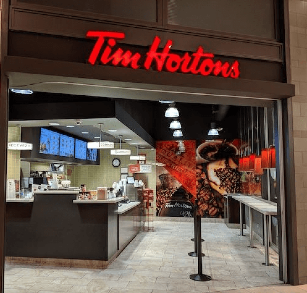 \u200bLe caf\u00e9 Tim Hortons au Carrefour Laval.