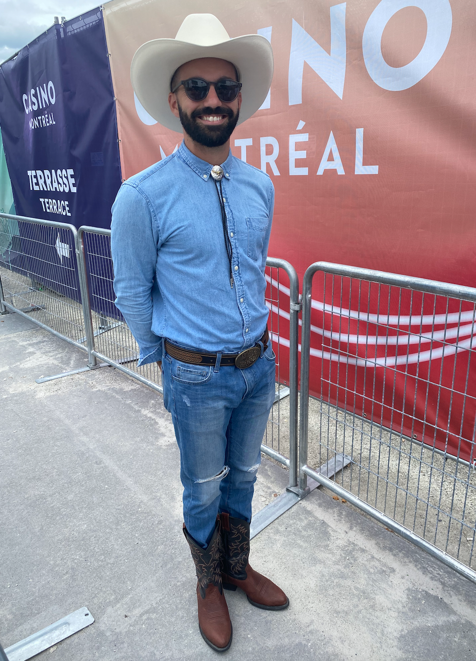 \u200bLook du festival Lasso Montr\u00e9al 2022.