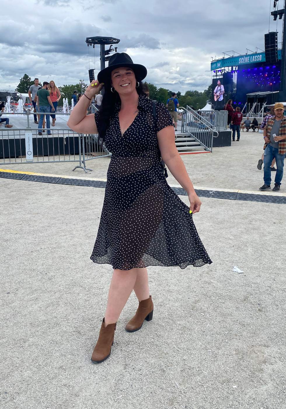 \u200bLook du festival Lasso Montr\u00e9al 2022.