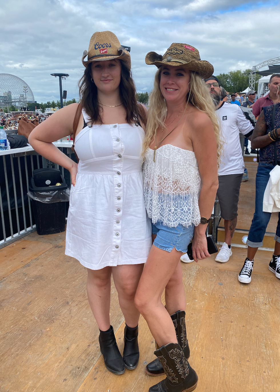 \u200bLook du festival Lasso Montr\u00e9al 2022.