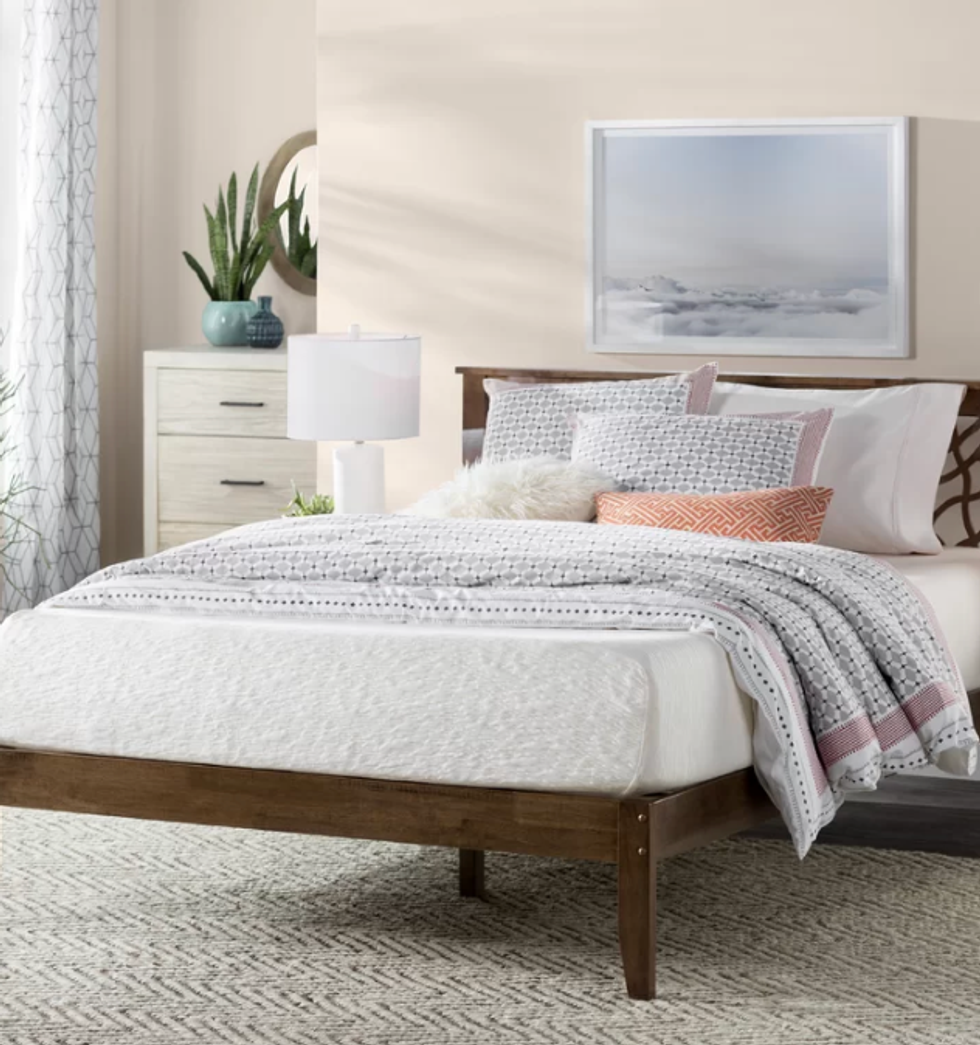 \u200bMatelas en mousse \u00e0 m\u00e9moire de forme.