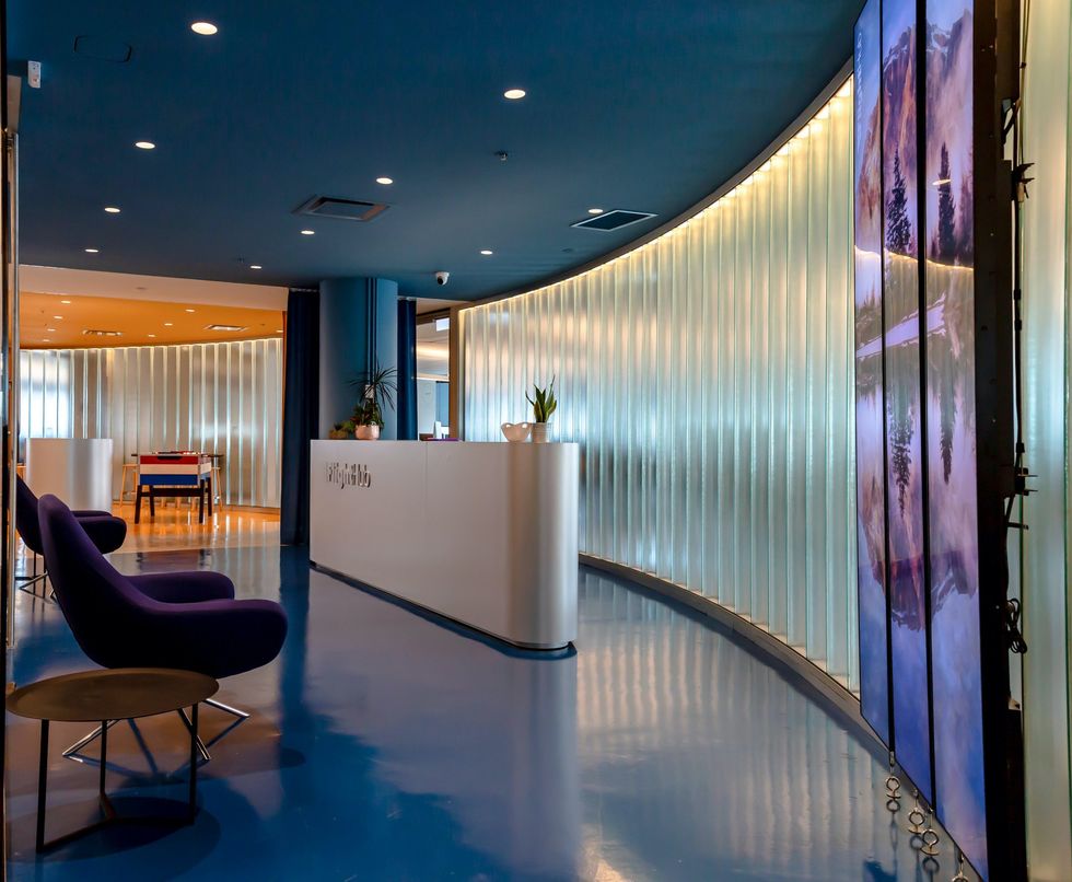 \u200bR\u00e9ception du bureau de FlightHub \u00e0 Montr\u00e9al.