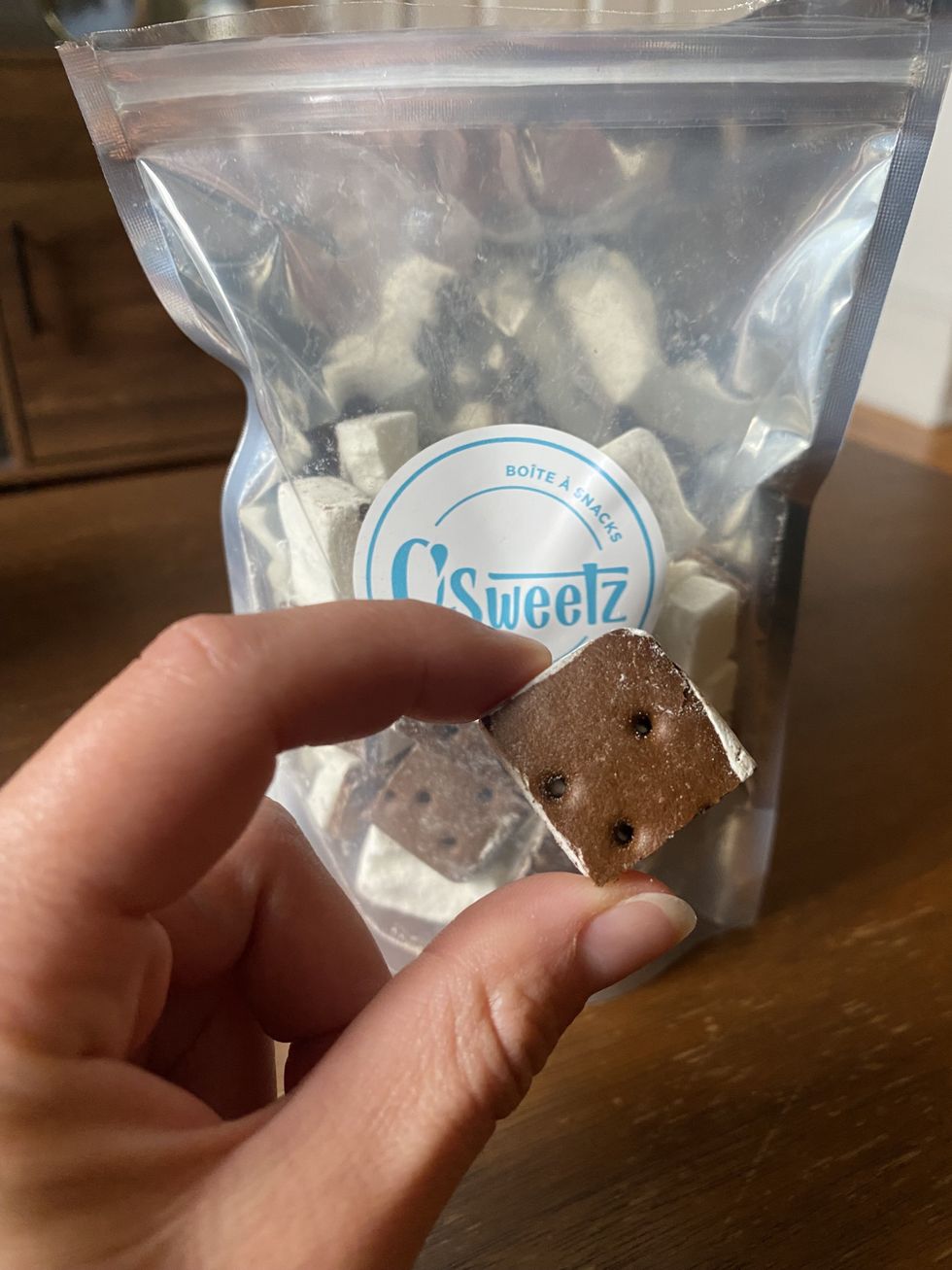 \u200bSandwich \u00e0 la cr\u00e8me glac\u00e9e lyophilis\u00e9s.