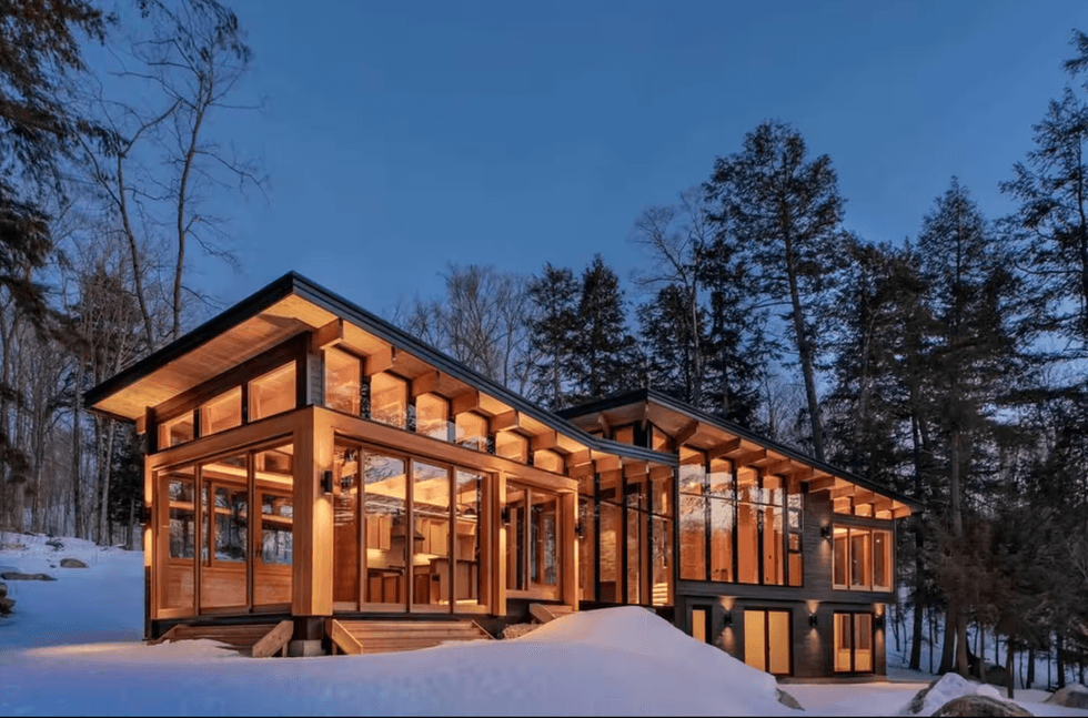 \u200bThe cottage in the winter.