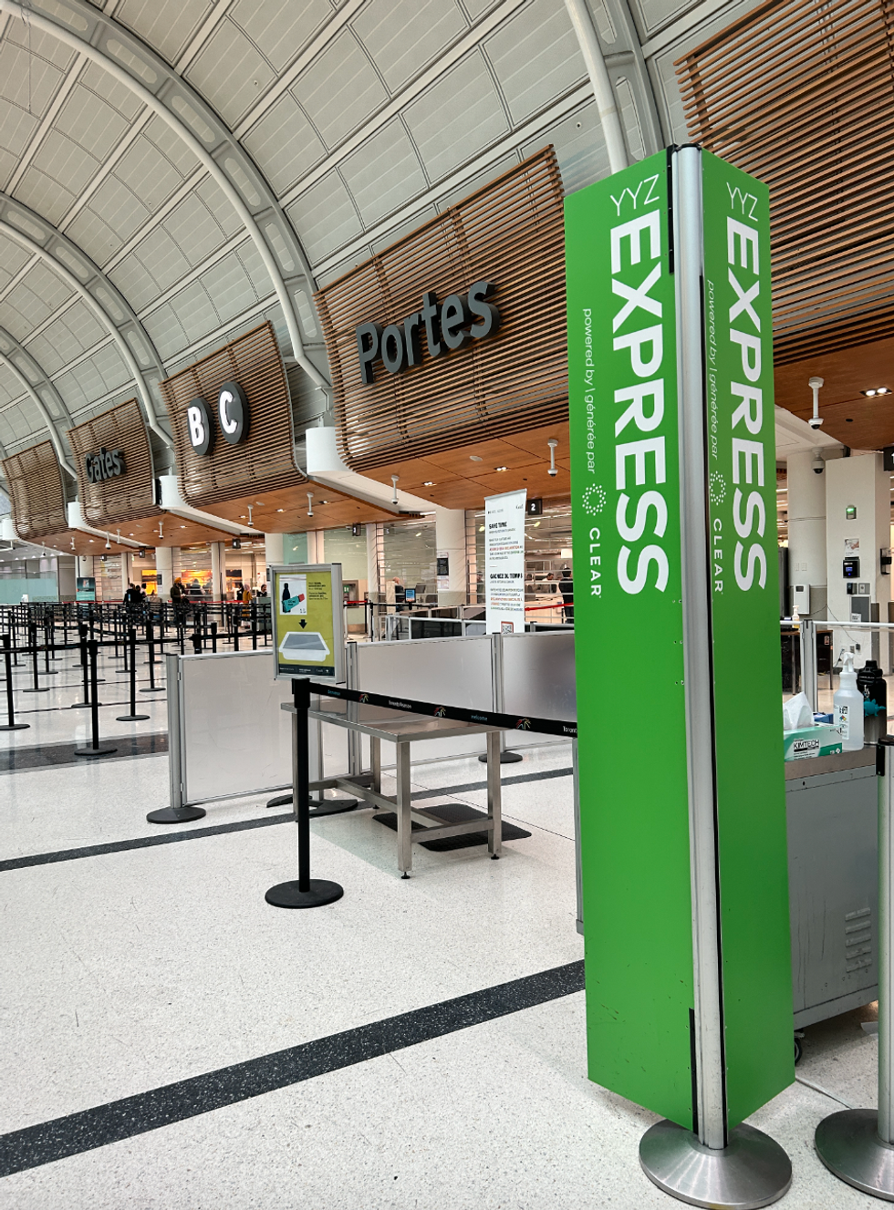 \u200bYYZ Express at Toronto Pearson Airport.