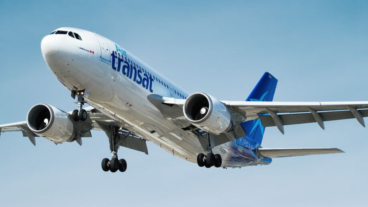 Un avion Air Transat.