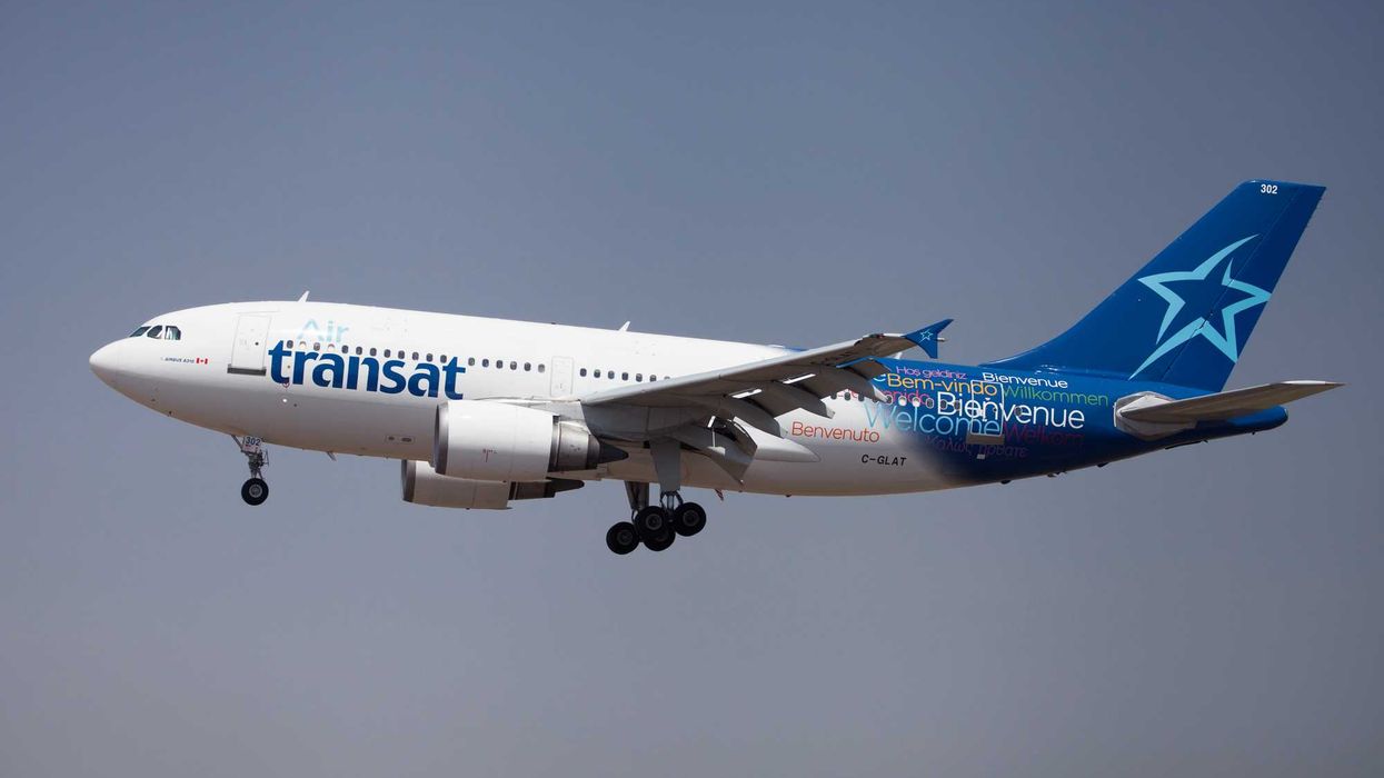 Un avion d'Air Transat