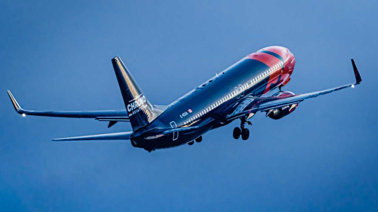 Un avion.
