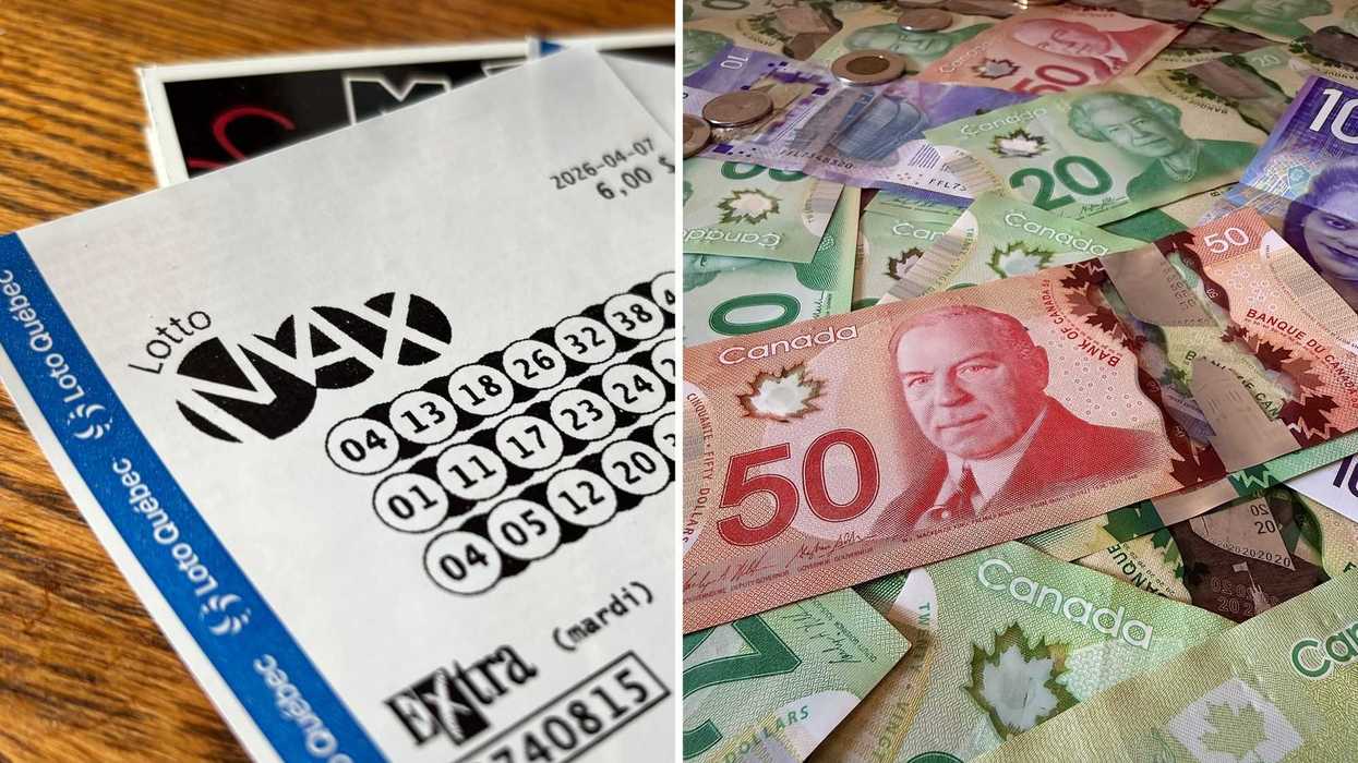 Un billet de loterie. Droite : de l'argent américain.