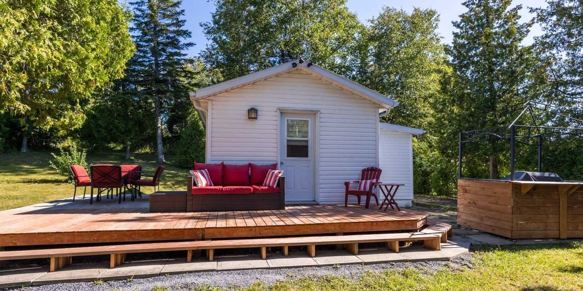 Ce chalet à vendre au Québec est moins de 50 000 $ et tu vas vouloir y déménager