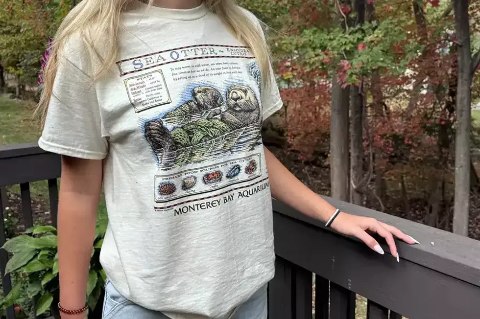 Un chandail \u00ab Sea Otters \u00bb