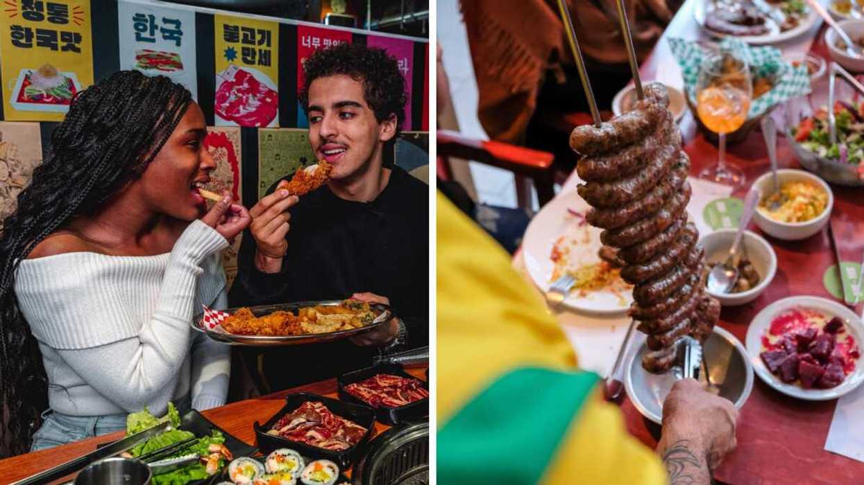 Un couple qui déguste des mets dans un BBQ coréen. Droite : Une brochette de saucisses du restaurant Milsa.