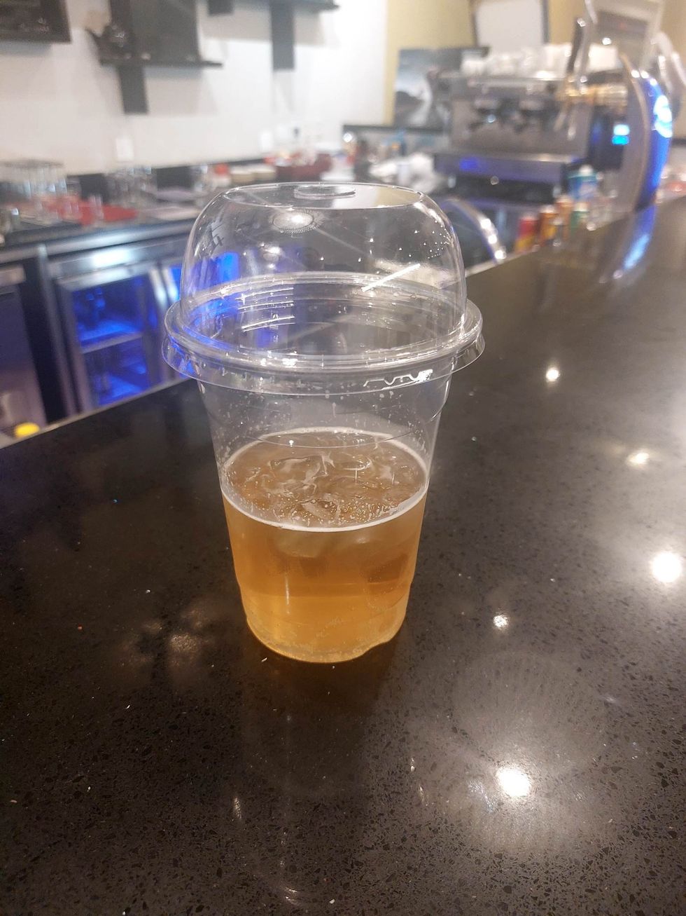 Un double whisky/ginger ale.