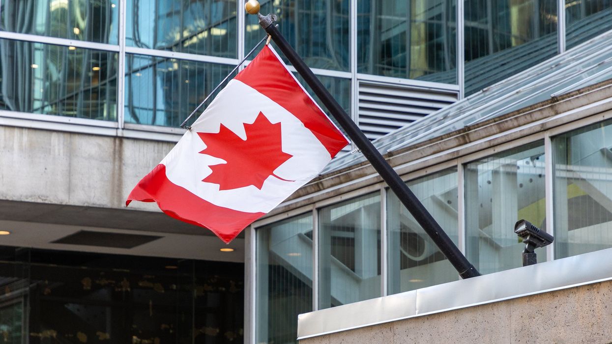 Un drapeau du Canada.