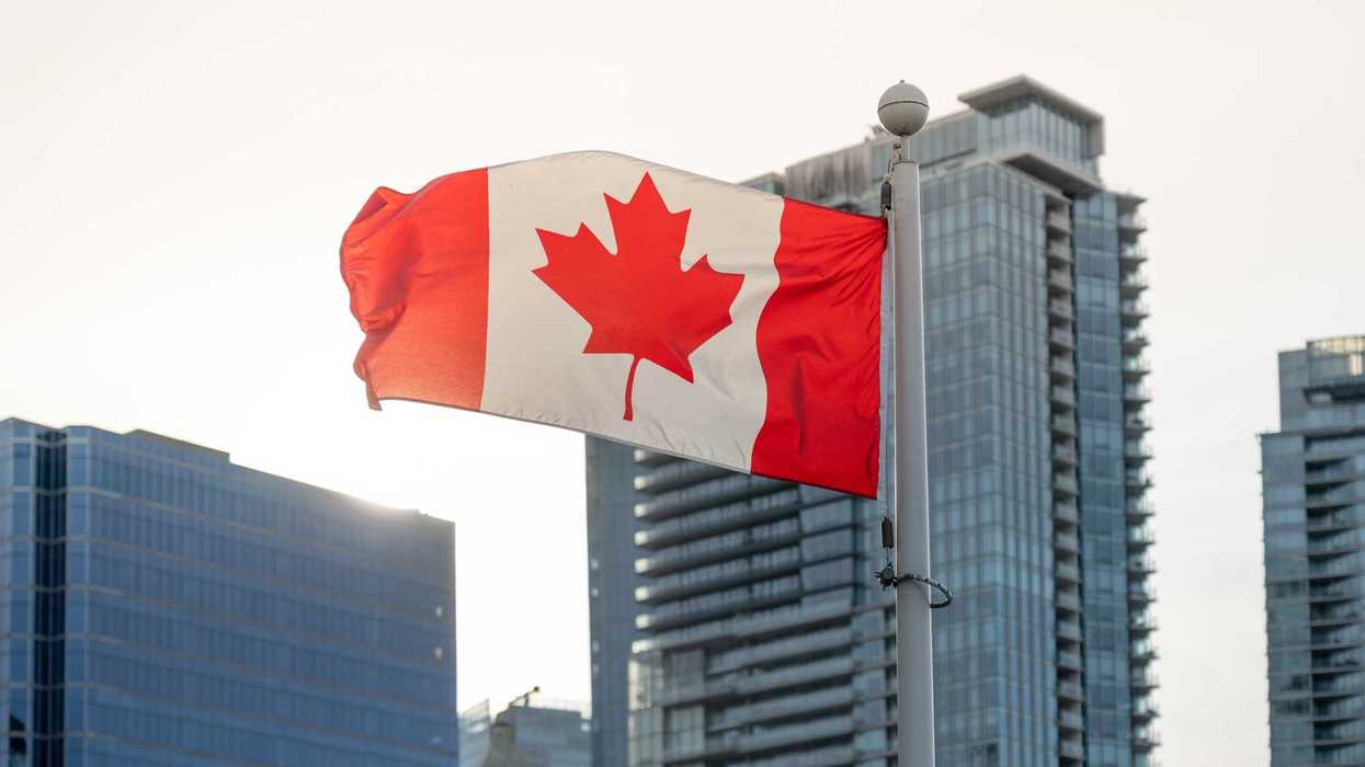 Un drapeau du Canada.