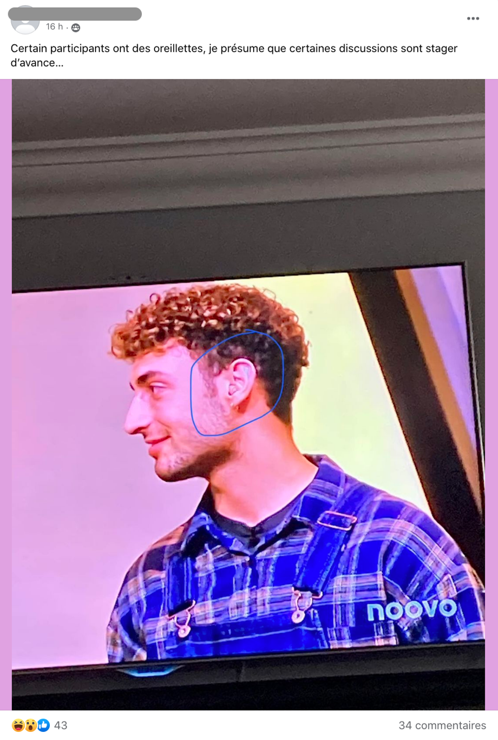 Un.e fan remarque que Zo\u00e9 Duval porte une oreillette.