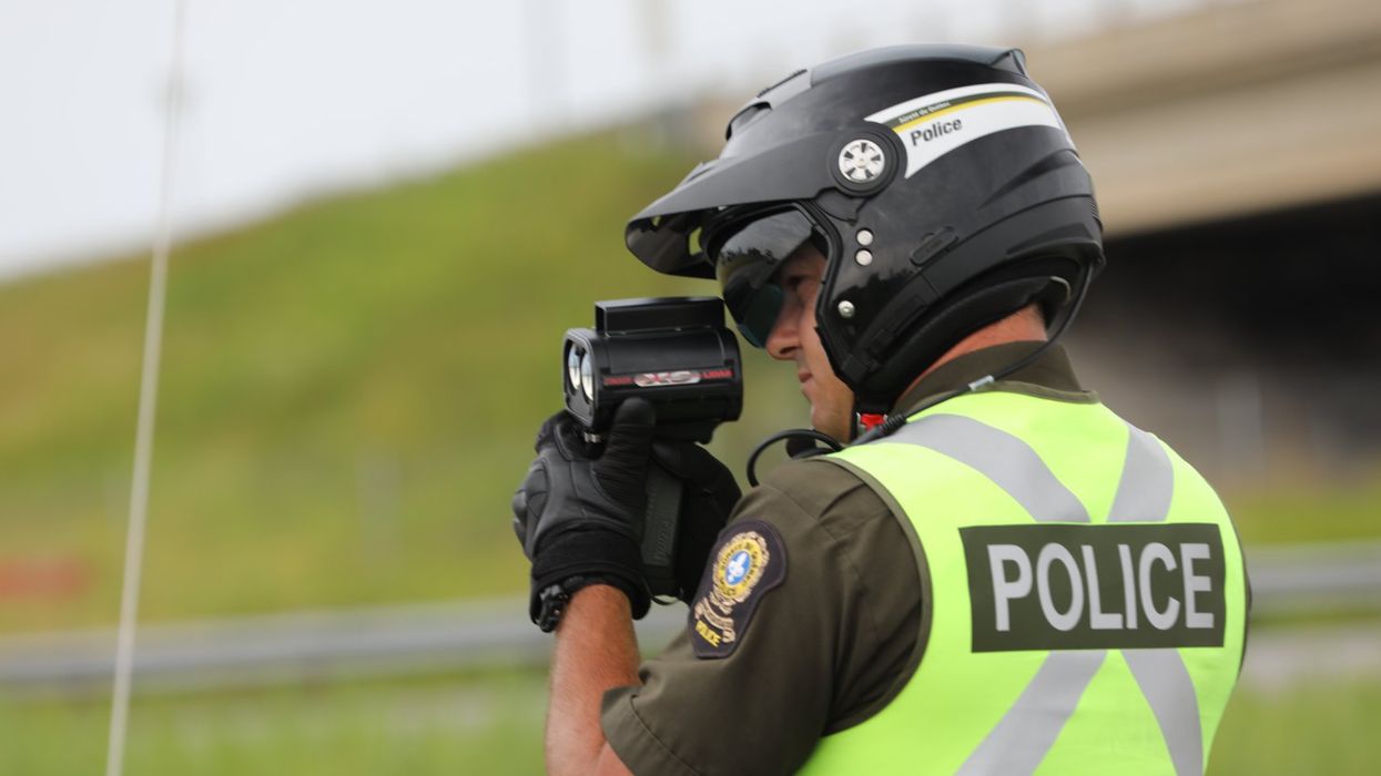 Un jeune conducteur roule à plus de 200 km/h près de Québec et reçoit une amende de 2000 $