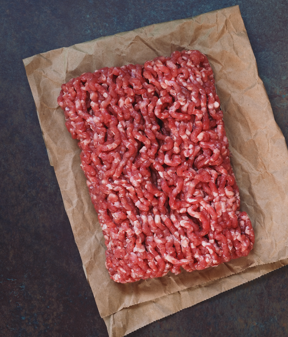 Un paquet de b\u0153uf hach\u00e9.