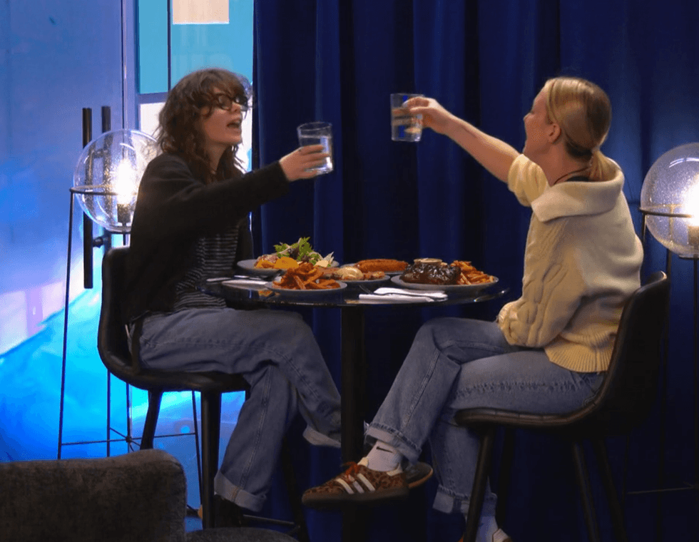 Un souper malaisant entre \u00c9mily B\u00e9gin et Marie-\u00c8ve Beauregard \u00e0 Big Brother C\u00e9l\u00e9brit\u00e9s. 