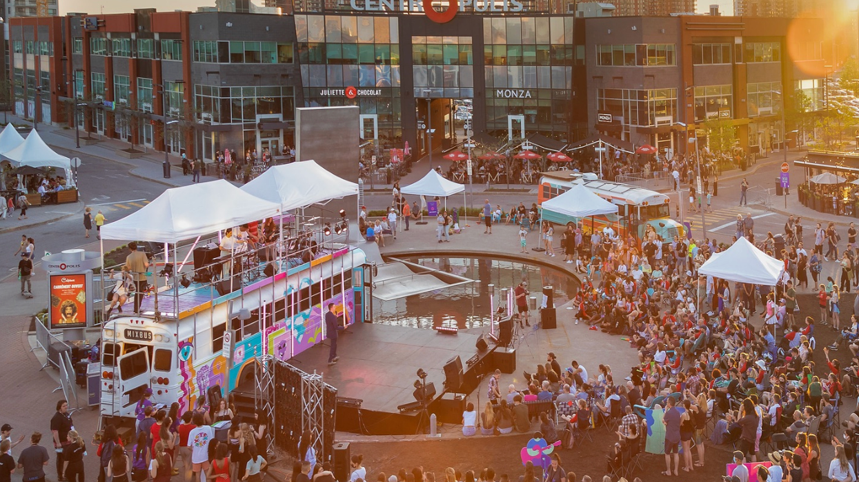Un spectacle sur le Mixbus au Centropolis.