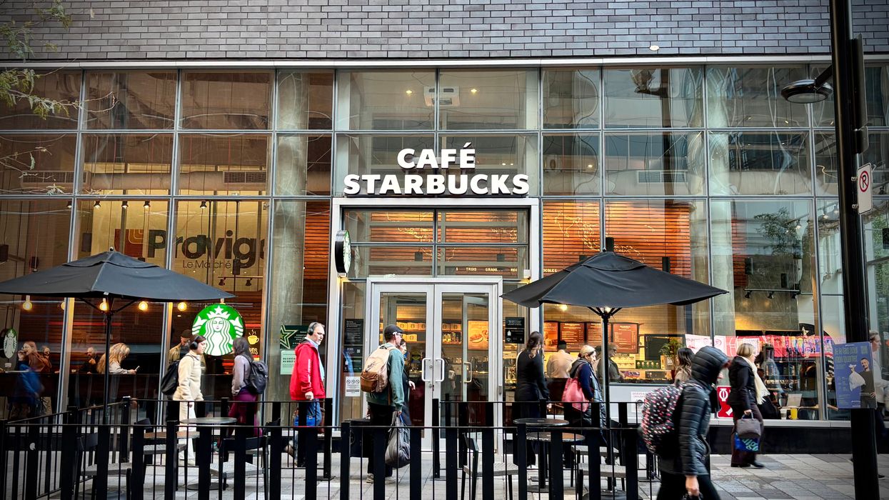 Un Starbucks du centre-ville de Montréal.