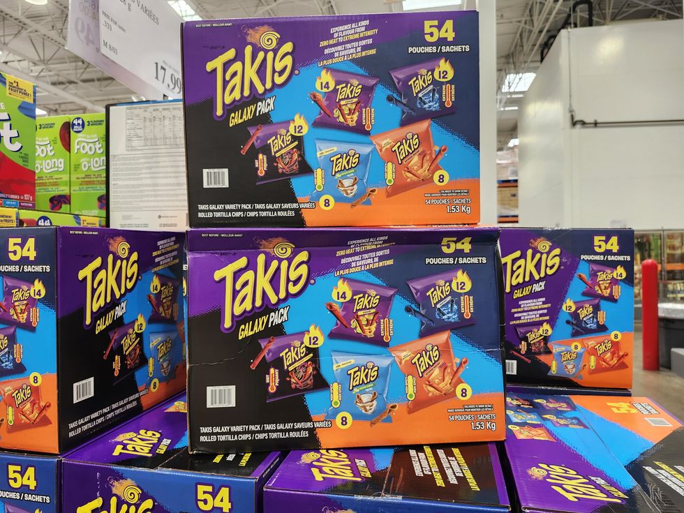 Un \u200bensemble de cinq diff\u00e9rentes saveurs de Takis.