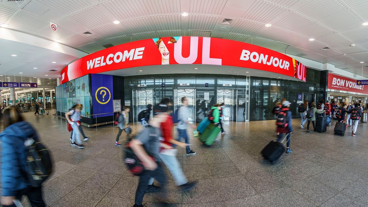 Une allée de l'aéroport Montréal-Trudeau.