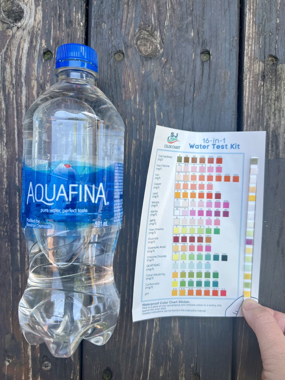 meilleure eau en bouteille quebec Narcity
