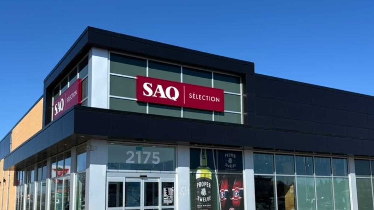 Une devanture d’une SAQ.