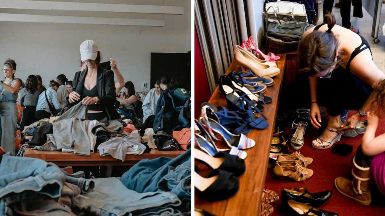 Une femme magasine à Look de fripe. Droite : Une femme essaye des souliers à Look de fripe.