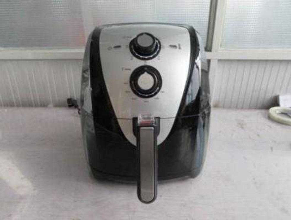 Une friteuse \u00e0 air de marque Secura vis\u00e9e par un rappel au Canada.