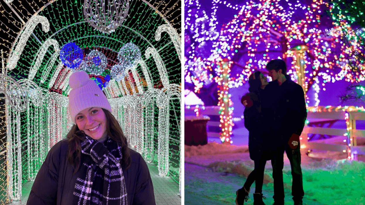 Une personne à Festilumi. Droite : Un couple au Upper Canada Village.