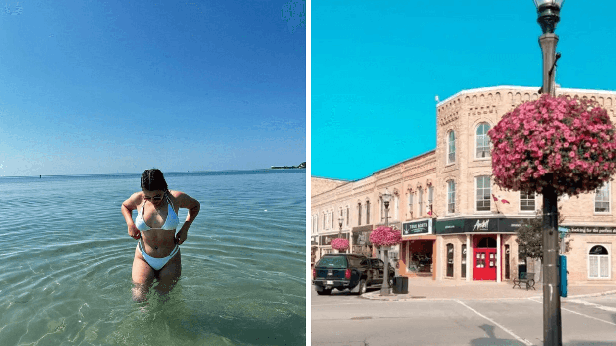 Une personne dans l'eau turquoise. Droite : La ville de Goderich.