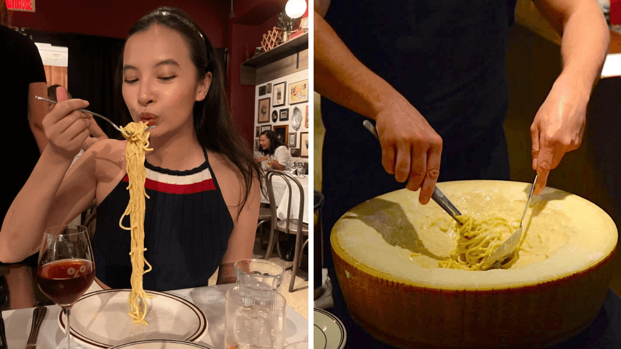 Une personne qui manger des pâtes. Droite : Des pâtes dans une roue de fromage.