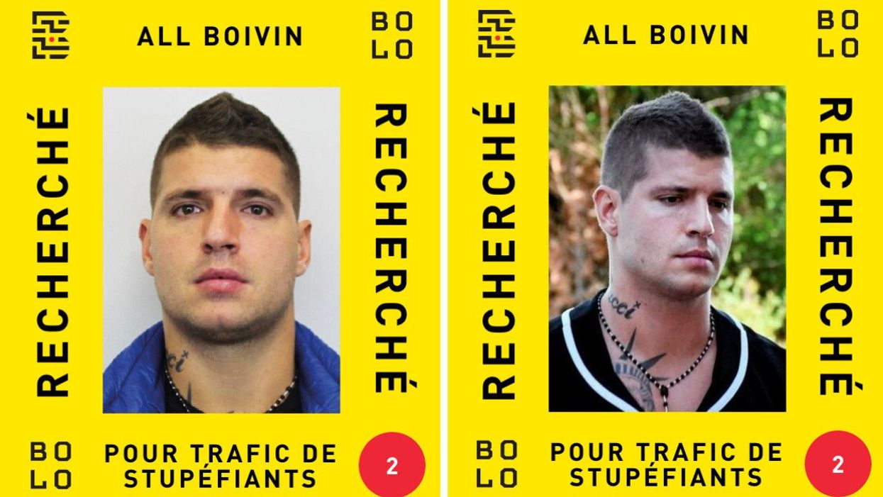 Une photo d'identification entourée de bandeaux jaunes avec l'inscription RECHERCHÉ. Droite : Une photo d'identification entourée de bandeaux jaunes avec l'inscription RECHERCHÉ.
