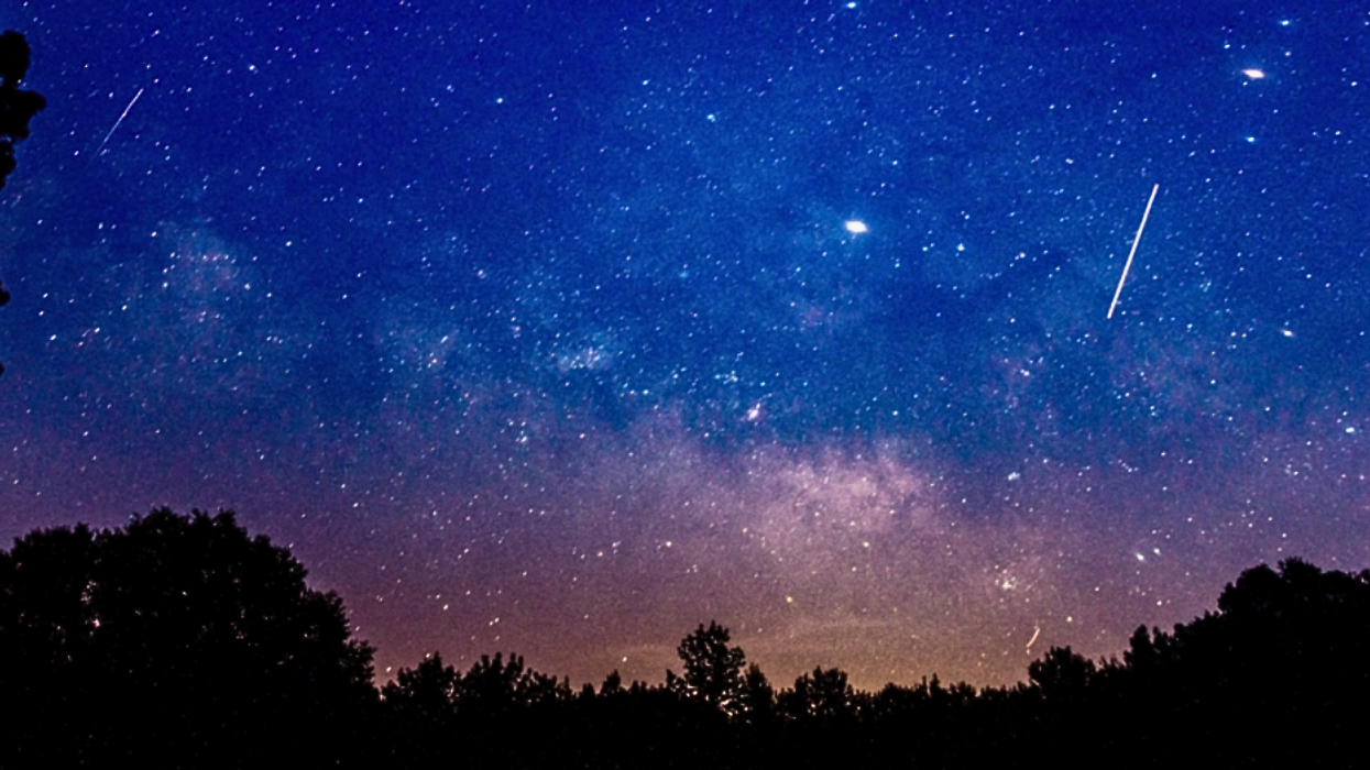 Une pluie d'étoiles filantes.