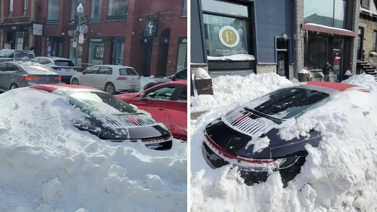 Une Porsche dans la neige.