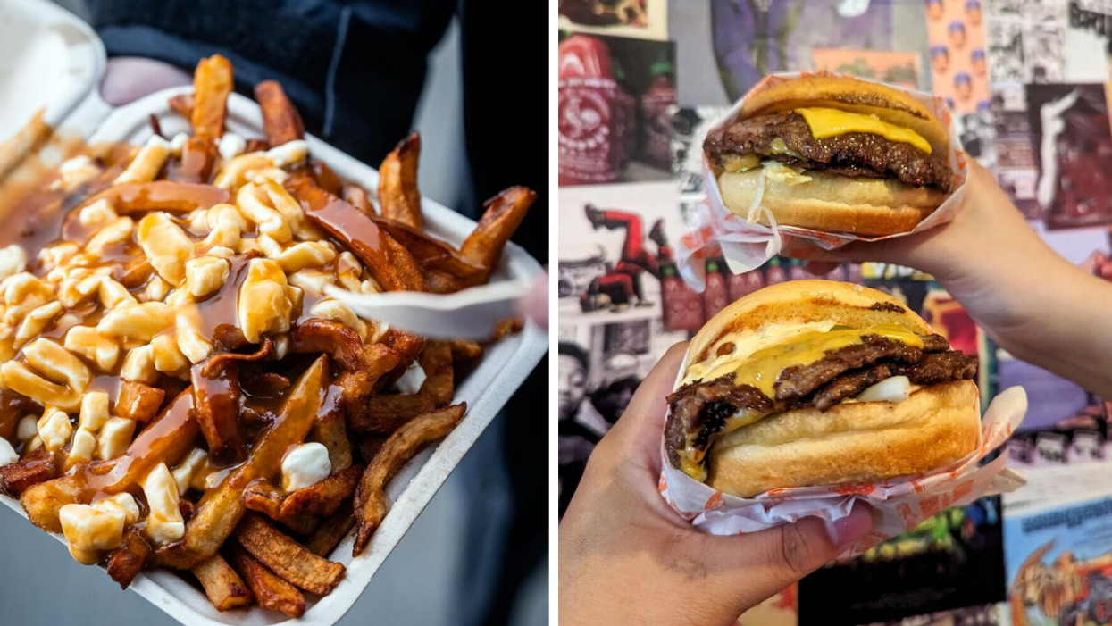 Une poutine bien garnie de La Banquise. Droite : Des mains tenant des cheeseburgers de Mange Mon Hood.